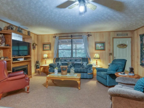 Whispering Creek - 2 Bedrooms, 1 Baths, Sleeps 6 Cabin by RedAwning