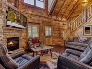 Papa Bears Hideaway - FKA Cold Creek Camp By Heritage Cabin Rentals