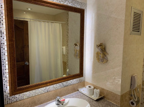 Rita Resort and Residence