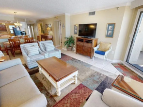 Inlet Reef 305 2 Bedroom Condo by RedAwning