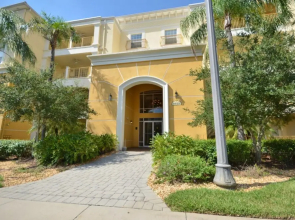Vista Cay Three-bedroom