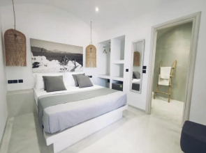 MK4 Cliff Suites