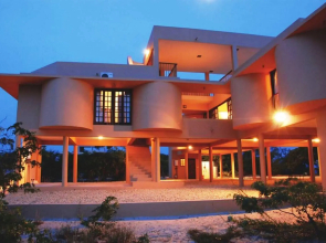 Deacra Villas By Sol Resorts