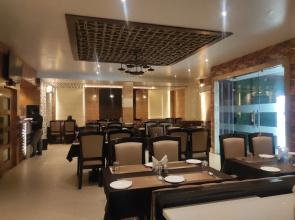 Hotel Relax - Nagaon