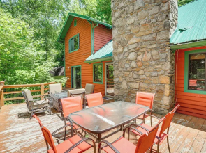 Mars Hill Cabin w/ Pool Table ~ 2 Mi to Wolf Ridge