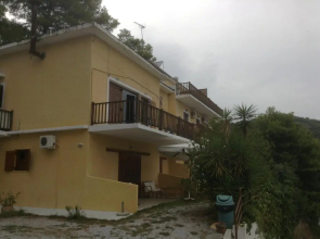 Mandaniki Apartments