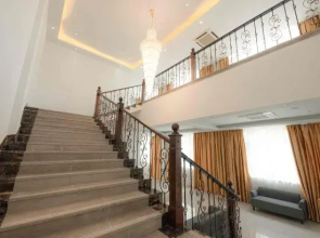 Shanghai Xinnan Hotel