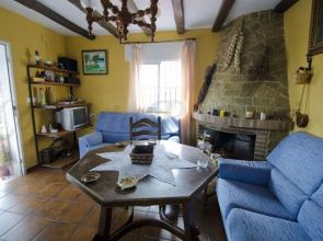 House With 3 Bedrooms in Sedella, With Wonderful Mountain View, Privat
