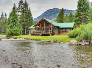 Scenic Montana Cabin Rental ~ 1 Mi to Yellowstone!