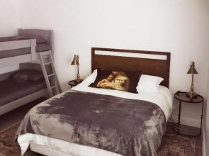 10 Jock Meiring Guesthouse Unit 2