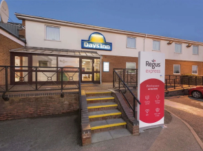 Days Inn Watford Gap