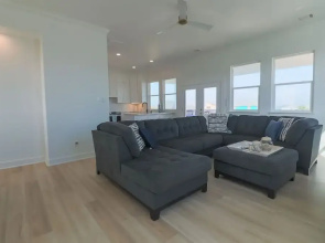 Unforgettable Vacation Getaway in Treasure Island
