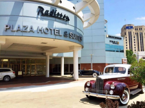 Radisson Plaza Hotel at Kalamazoo Center