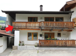 Boutique Apartment With Mountain View