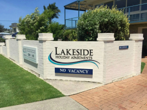 Lakeside Holiday Apartments Merimbula