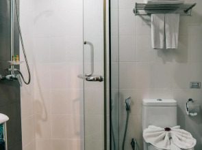 iCheck inn Central Patong