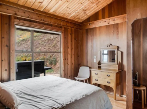 Cliffs End Beach Shack - 105 Gold Coast Drive, Carrickalinga