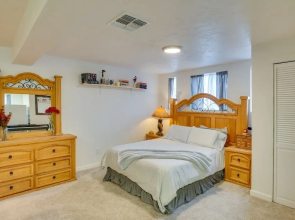 Tucson Studio ~ 2 Mi to University of Arizona!