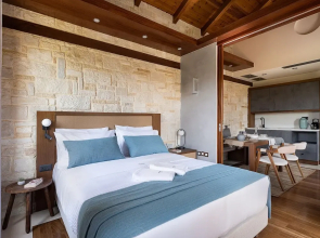 Villa Peacock with Spa Facilities