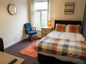 Cosy Home Bolton by Prime Stay