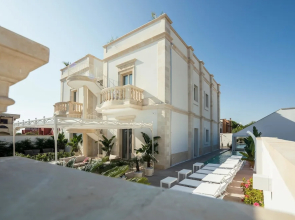 Acquaviva Suites