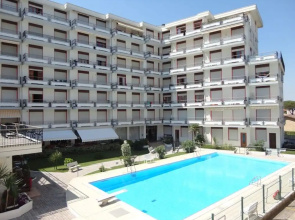 Superb Apartment With Swimming Pool