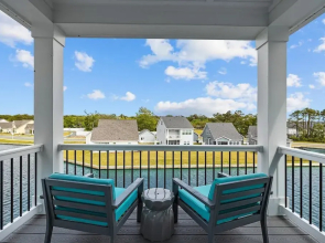 The Blue Chill 3 Bedroom Townhouse by RedAwning