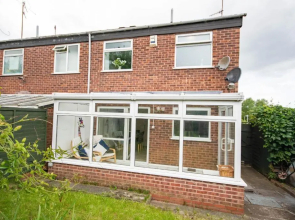 3-bedroom house with garden, conservatory, in centre of Worcester
