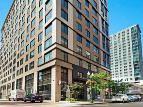 Global Luxury Suites at Summer Street