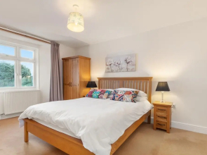 Apartment 4 St Mary s House