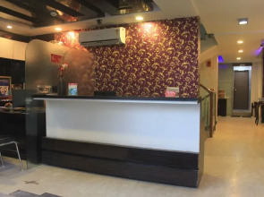 OYO 464 Hotel Lotus Palace