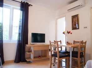 Apartments Paula - One Bedroom Apartment With Terrace 2