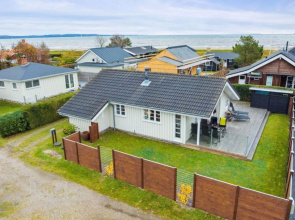 "Madita" - 150m from the sea in SE Jutland