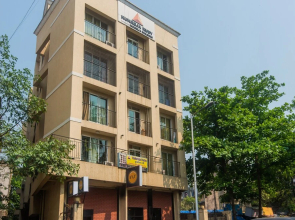 Capital O 23097 Iris Suites