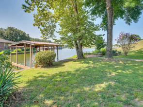 Waterfront Hot Springs Home w/ Dock & Porch!