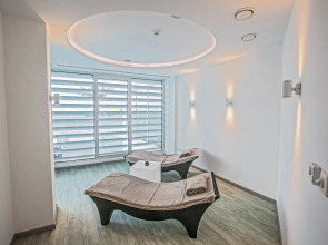 Vassos Nissi Plage Hotel & Spa