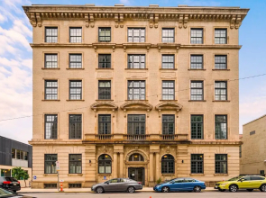 Kasa Classic Studio Quick Drive to Carnegie Mellon The Maverick