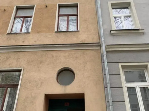 Charming Attic Apartment near Messe Wien and Center