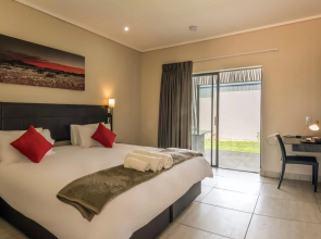 Pofadder Inn by Country Hotels