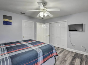 Tidy Tallahassee Townhome ~ 7 Mi to Downtown!
