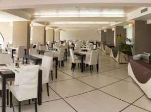 EliHotel