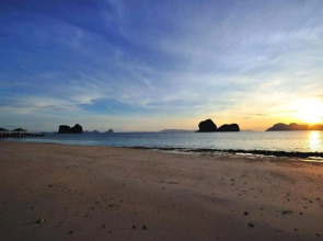 Koh Ngai Resort Trang