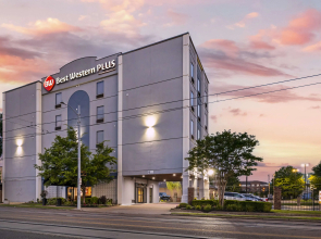 Best Western Plus Gen X Inn