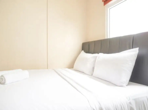 Modern And Classic 2Br At Green Pramuka City Apartment