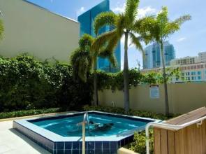 Pelican Residences Miami Brickell One Broadway