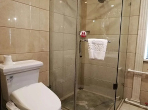 Railway 1896 Garden Hotel