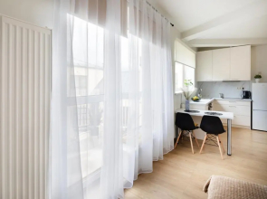 Leonardo Studio Apartments In City Center