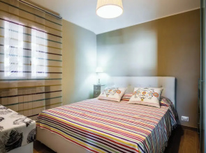 Golden Park Apartment with Terrace