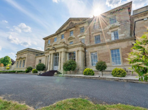 Finest Retreats is Delighted to Offer a Spacious and Character-filled Apartment