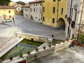 Alla Fontana